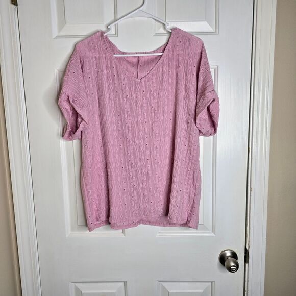 Womens Frenchy Plus Solid Eyelet‎ Embroidery Pink Tshirt - Size Large - Picture 1 of 9